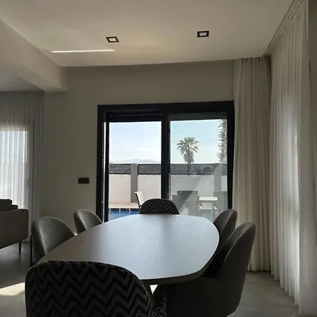 Venezia 4 Bedrooms וילה פאטהיה